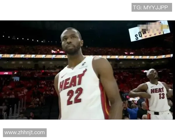 维金斯为黄蜂建功，关键时刻投中关键球